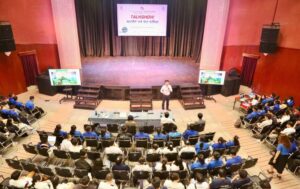 Quang cảnh buổi trò chuyện "Nước và sự sống"