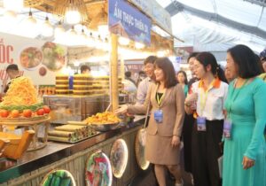 Lễ hội sông nước TP.HCM 2024: Sông Sài Gòn - con sông di sản- Ảnh 1.